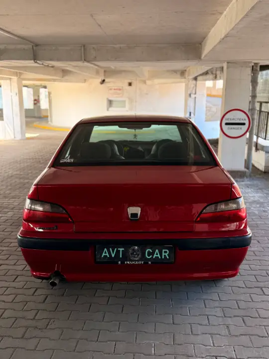Peugeot 406