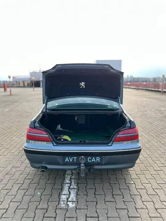 Peugeot 406