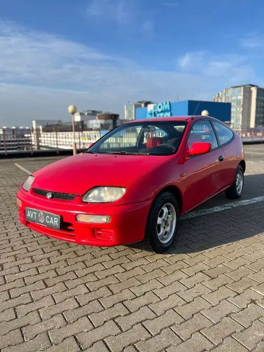 Mazda 323