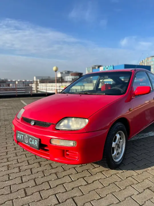 Mazda 323