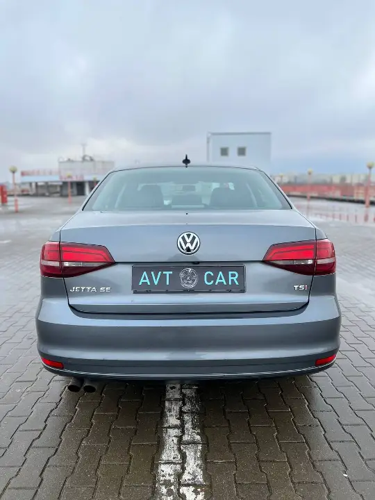 VOLKSWAGEN JETTA