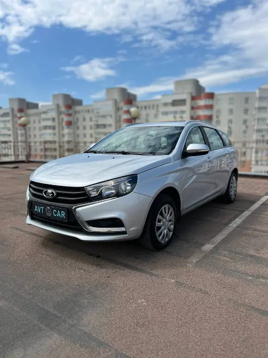 Lada Vesta.