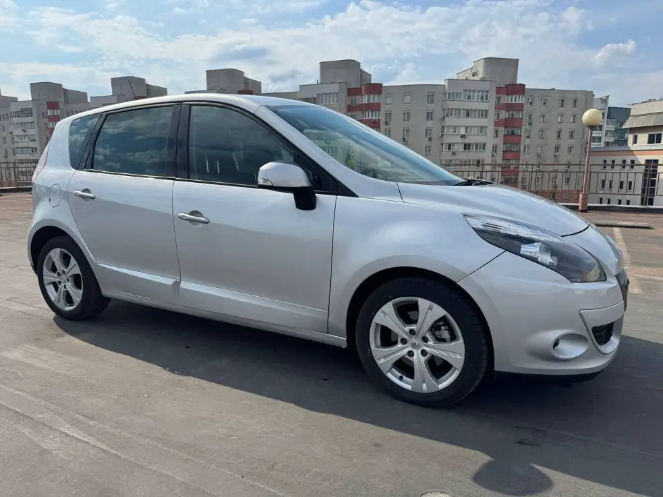 RENAULT MEGANE SCENIC